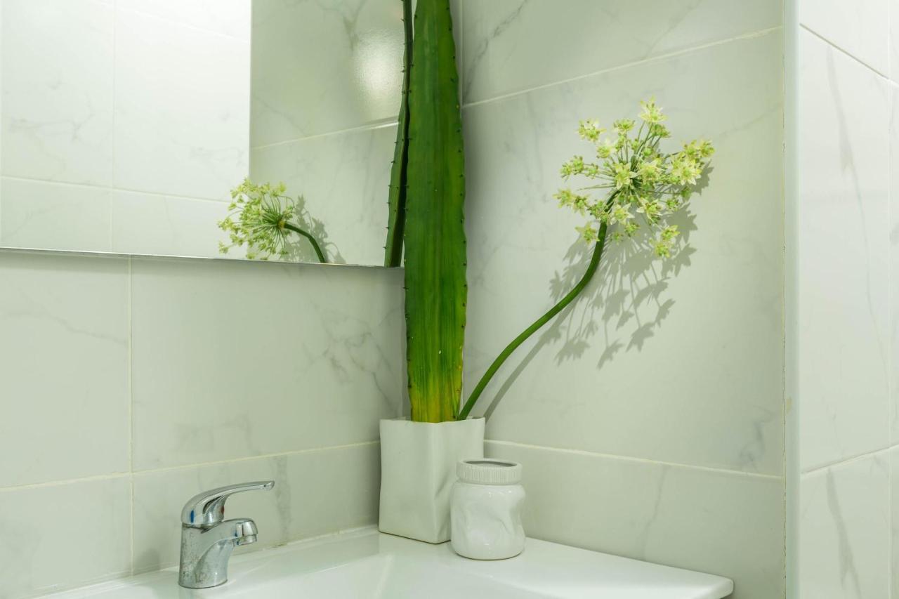 Flamingo Rosa Apartment Arinaga